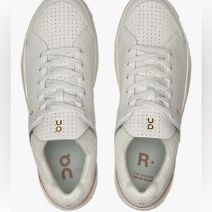 On Running “The Roger” Women's White and Gold Athletic Shoes